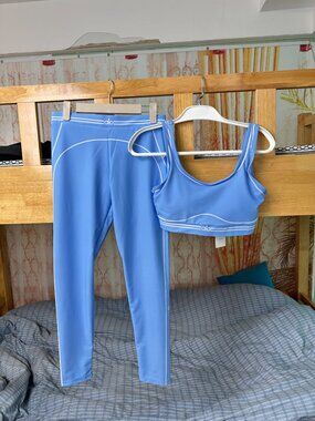 Alo Blue Sports Bra and Leggings Set, Size S